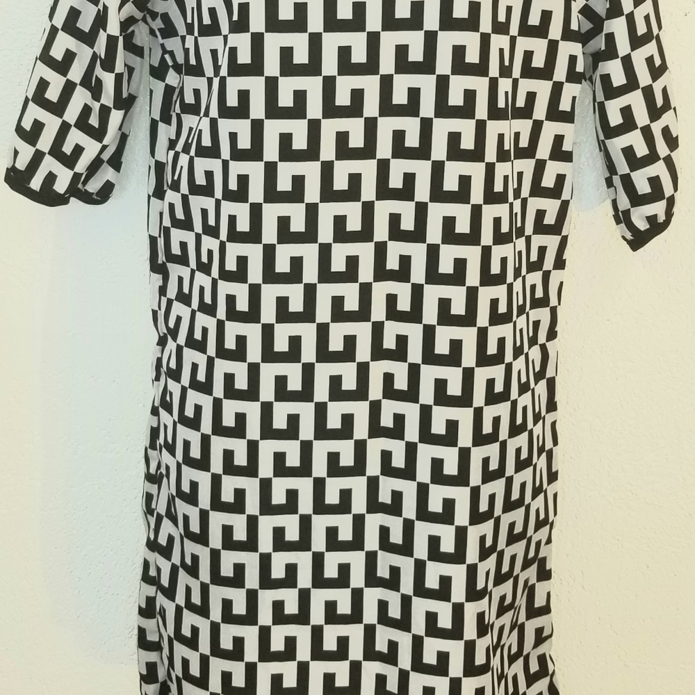 NWT  Almost Sheer Tunic M8789